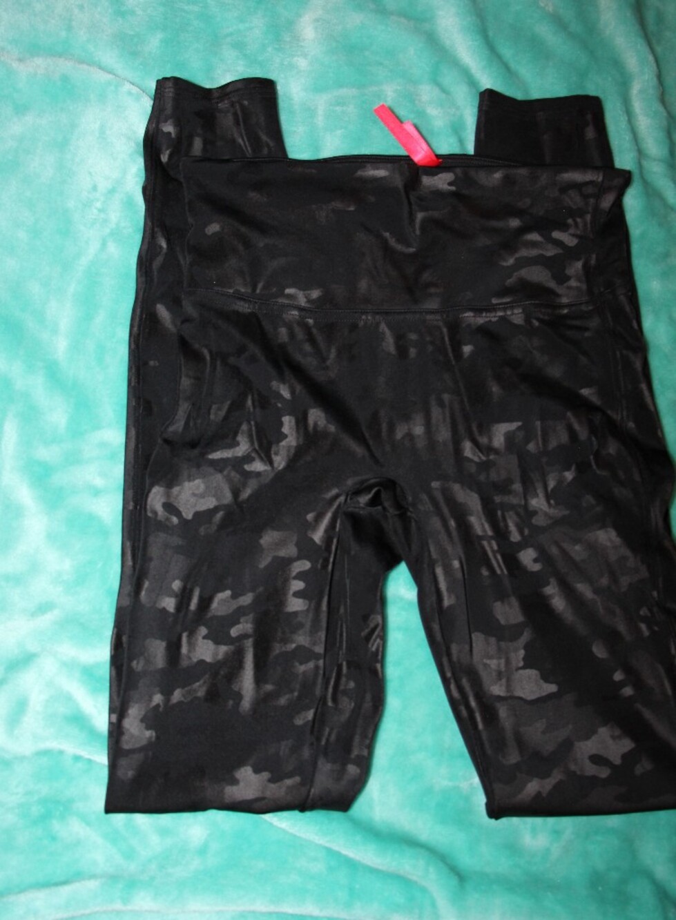 Women's Black Spanx Leggings Size Small - Picture 3 of 8